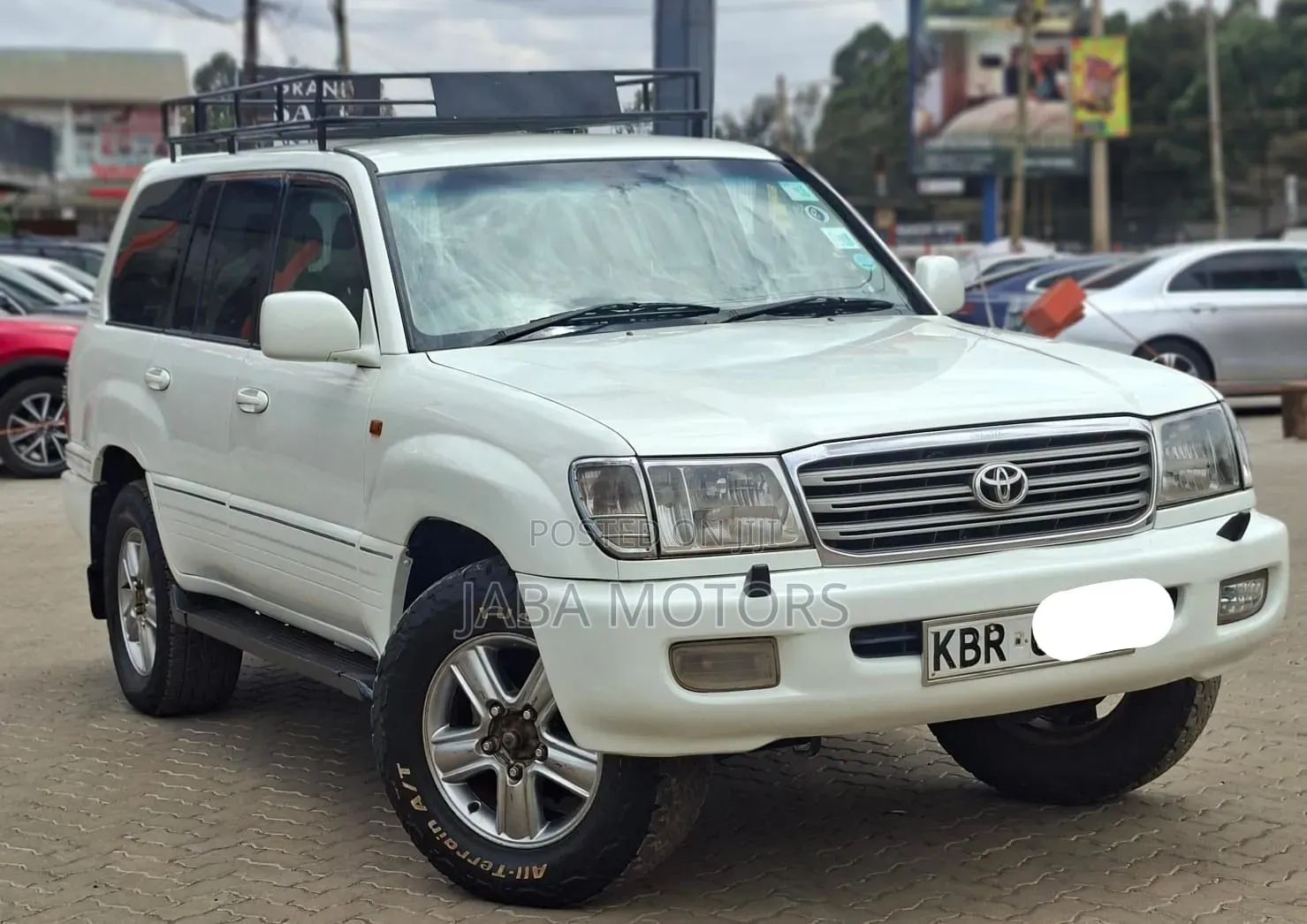 Toyota Land Cruiser 2004 White