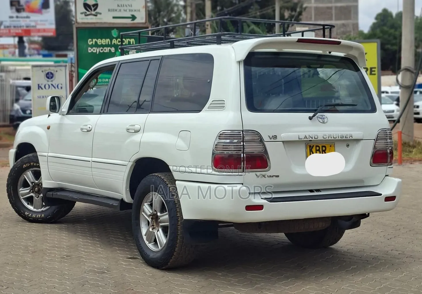 Toyota Land Cruiser 2004 White