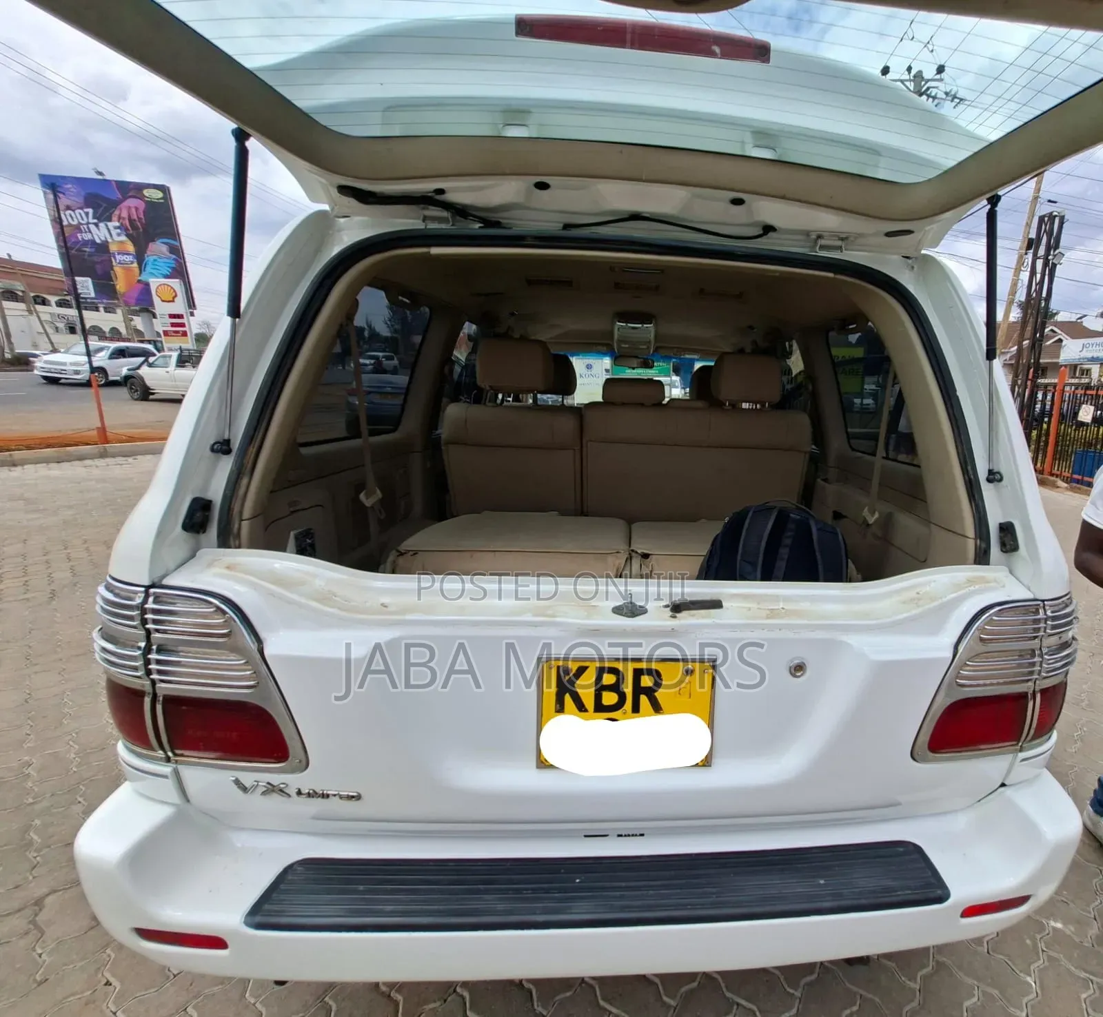 Toyota Land Cruiser 2004 White