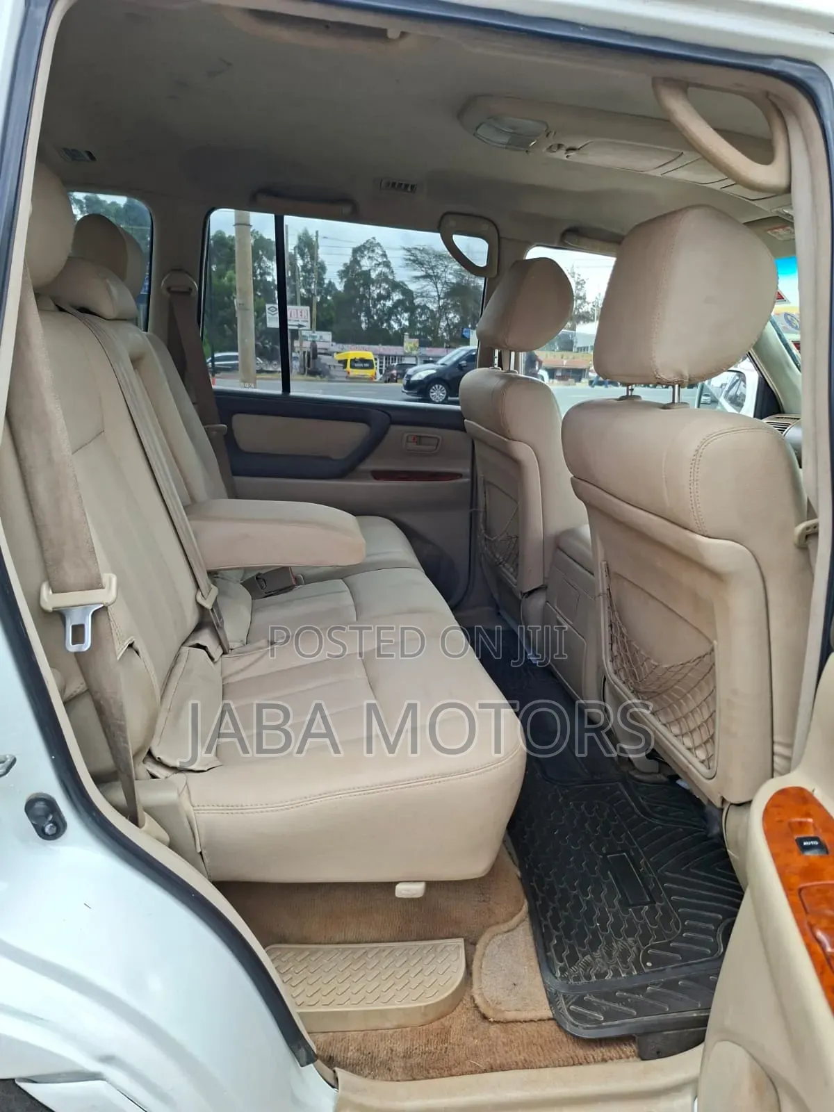 Toyota Land Cruiser 2004 White