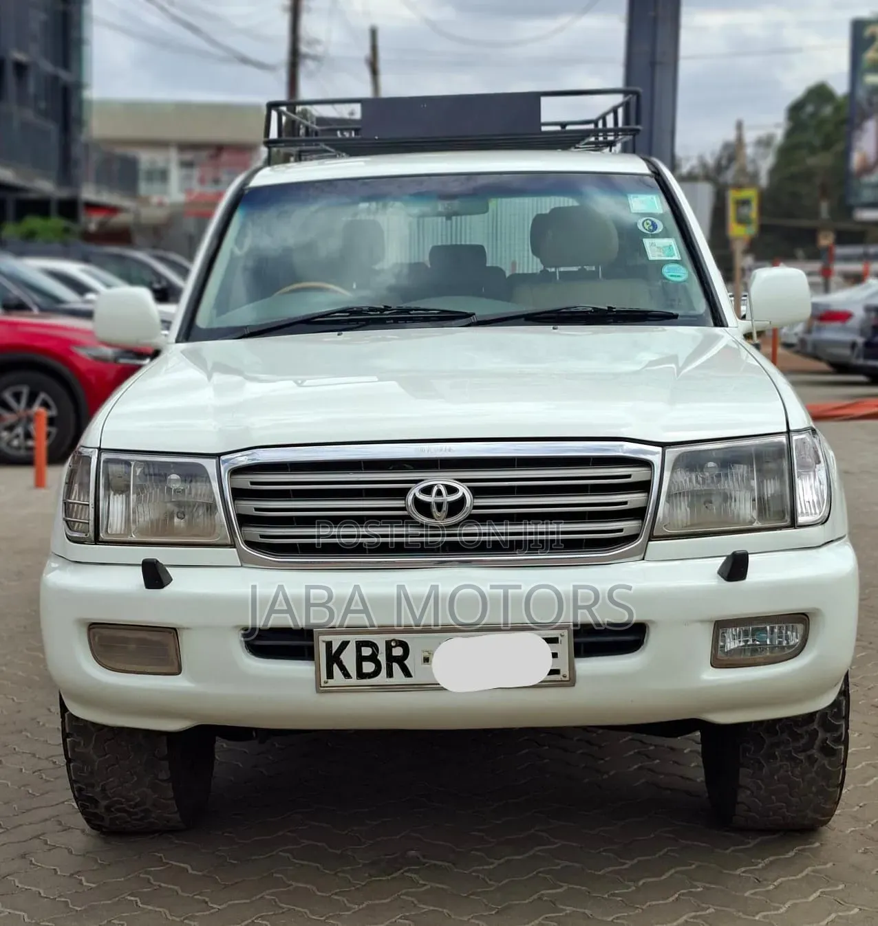 Toyota Land Cruiser 2004 White