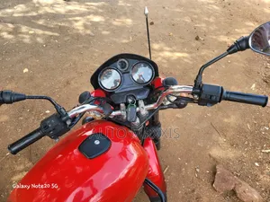 Bajaj Boxer 150 UG 2022 Red