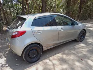 Mazda Demio 2013 Silver