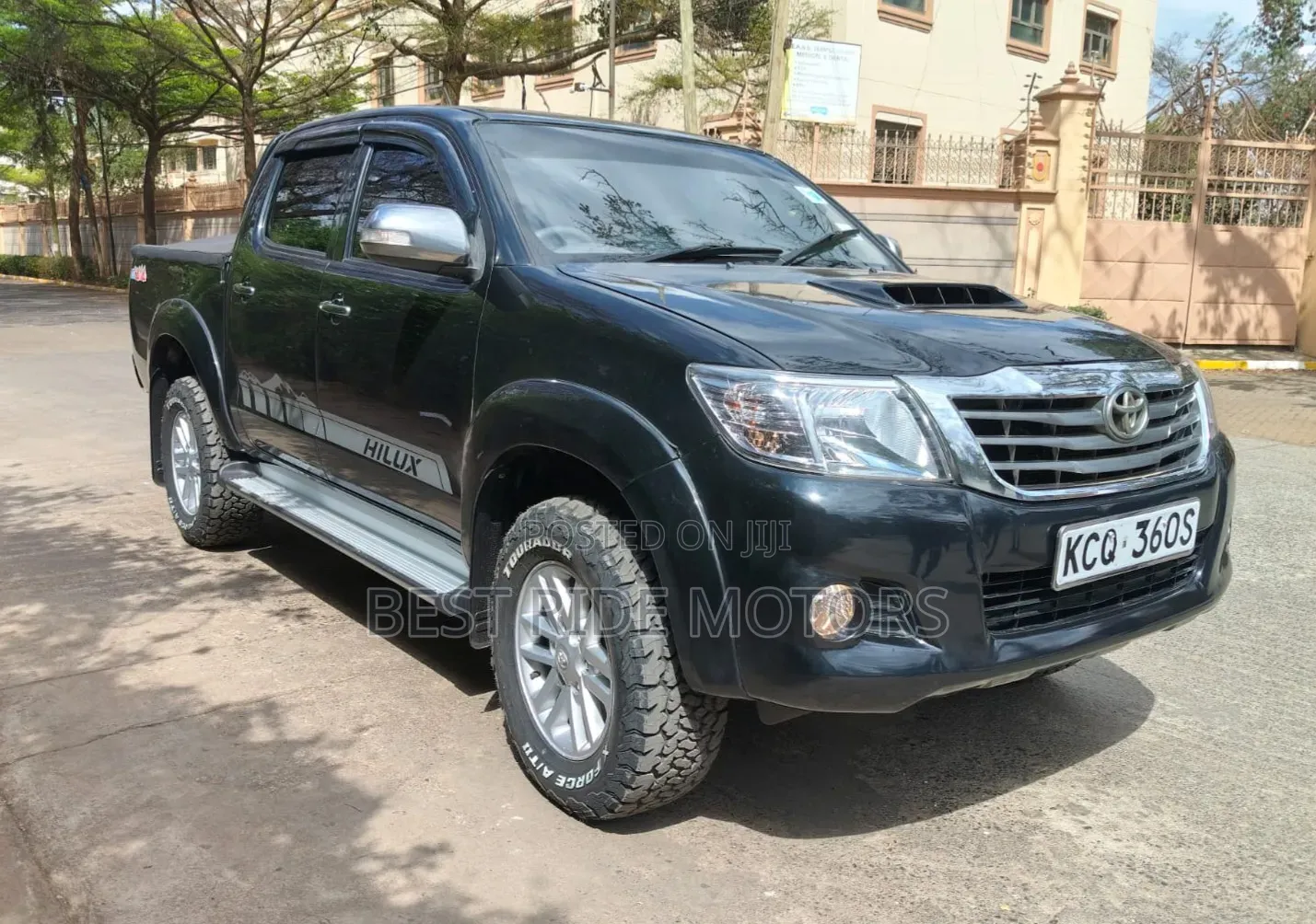 Toyota Hilux 2011 Black