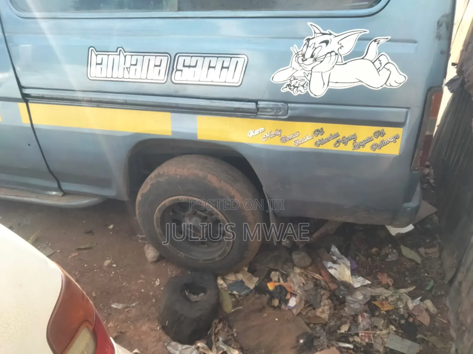 Nissan Caravan (Urvan) 2006 Blue