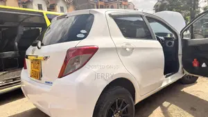 Toyota Vitz 2012 White