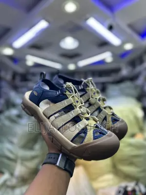KEEN Open “ Brown Blue “ Quality Leather Size 39-45