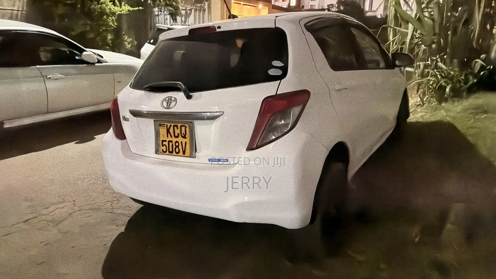 Toyota Vitz 2012 White