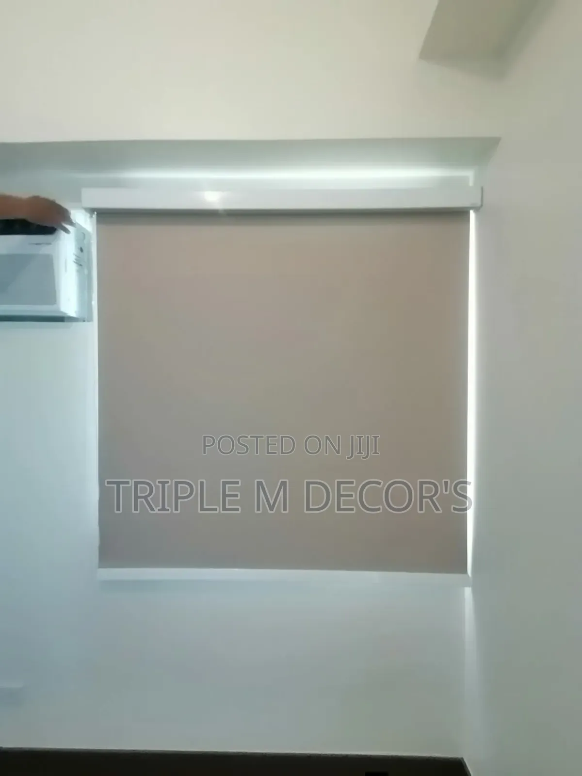 Quality Sunscreen Roller Blinds – Custom Sizes Available