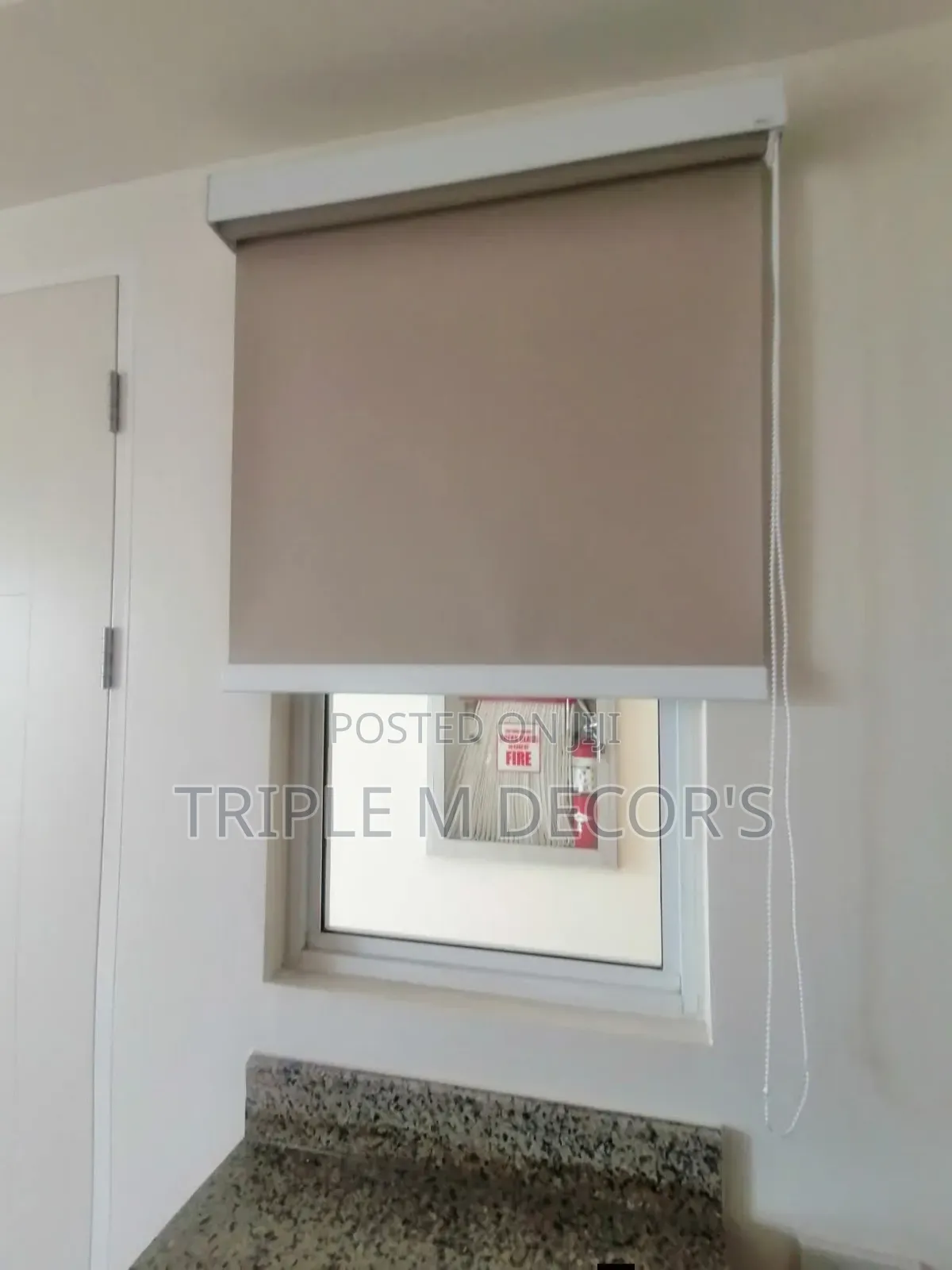 Sunscreen Roller Blinds – Made to Measure & Installed