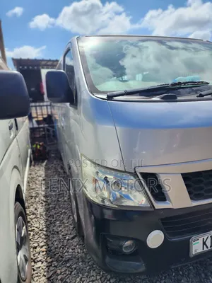 Nissan Caravan (Urvan) 2016 Silver