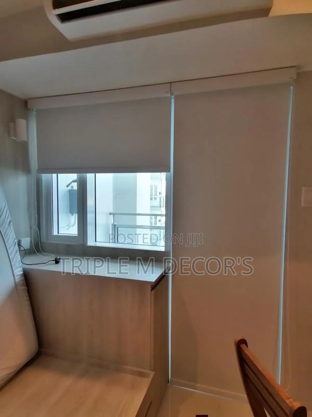 Heat Control Sunscreen Blinds – Stylish Window Covering - main view