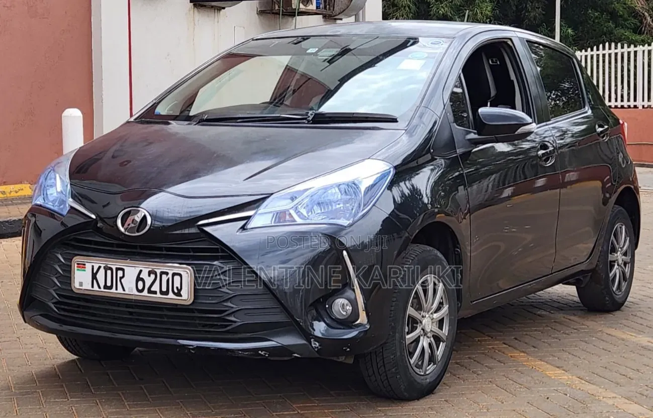 Toyota Vitz 2018 Black