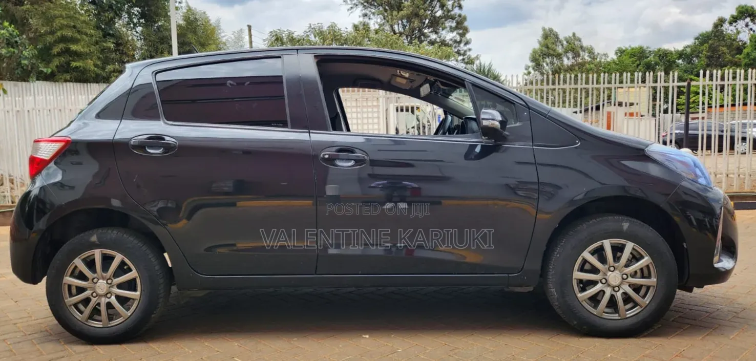 Toyota Vitz 2018 Black