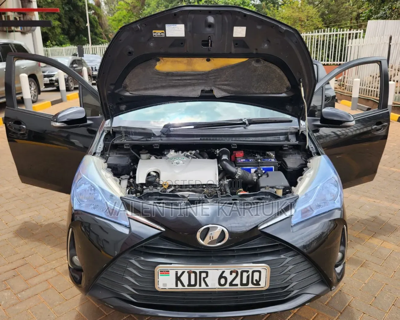 Toyota Vitz 2018 Black