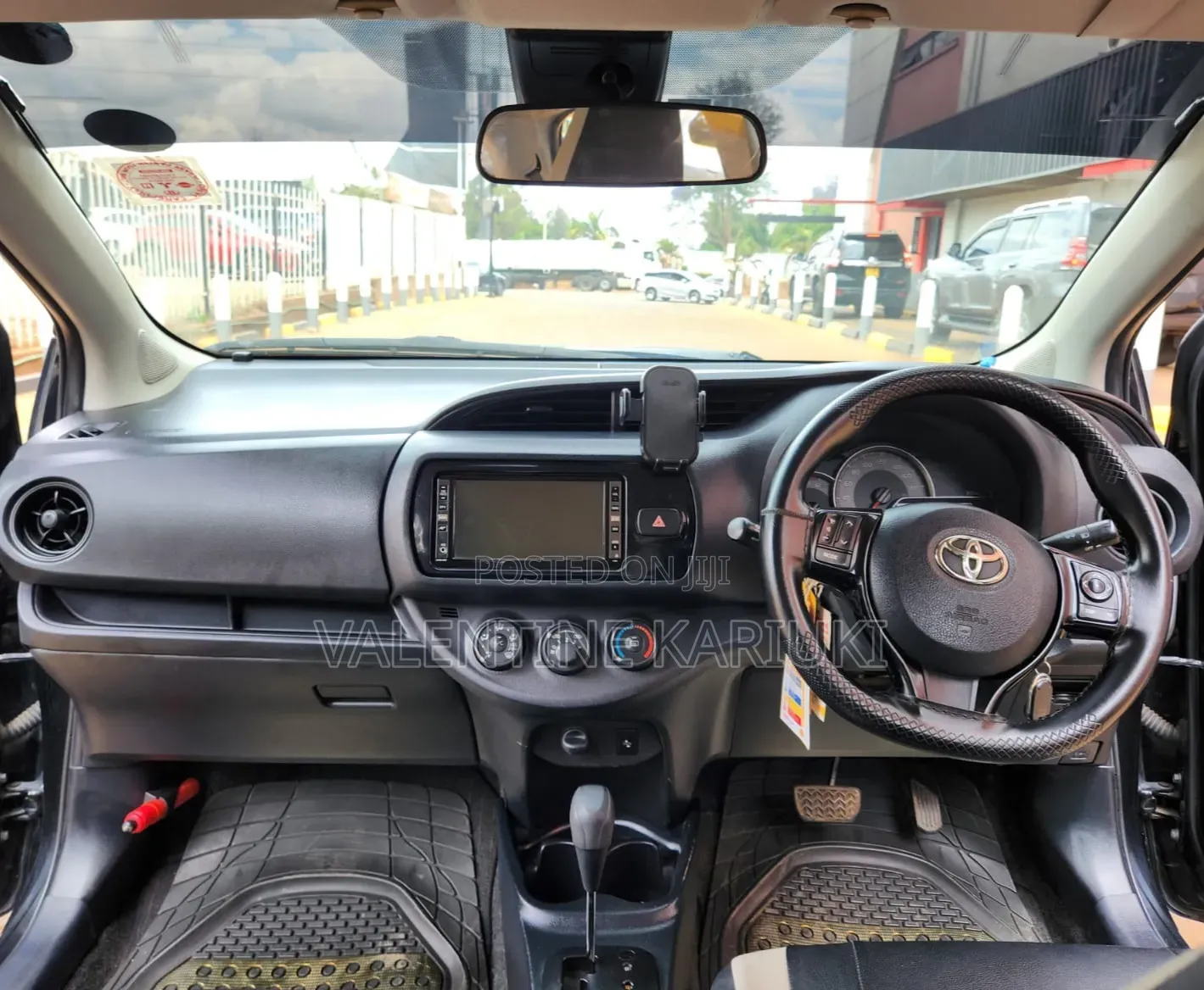 Toyota Vitz 2018 Black