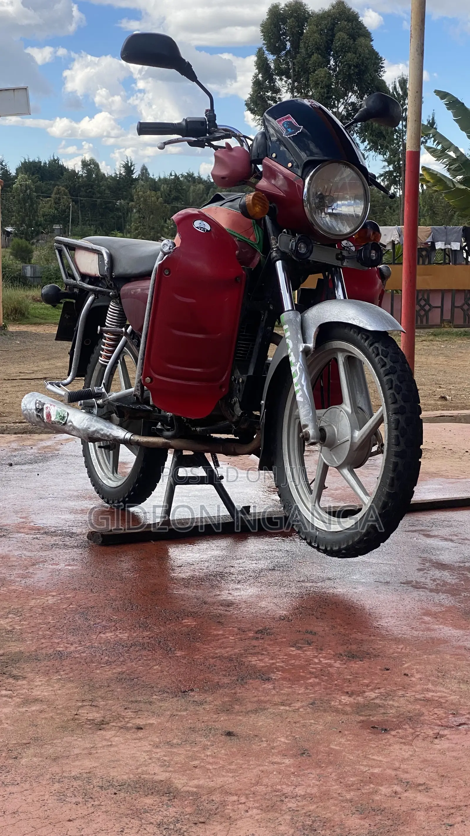 Bajaj Boxer 150 UG 2015 Red