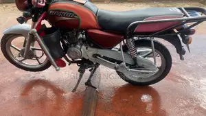 Bajaj Boxer 150 UG 2015 Red