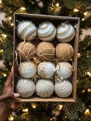  Champagne & Ivory Luxe Christmas Baubles 