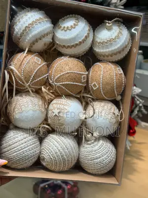  Champagne & Ivory Luxe Christmas Baubles 
