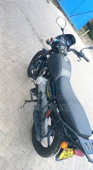 Bajaj Boxer 150 UG 2018 Black
