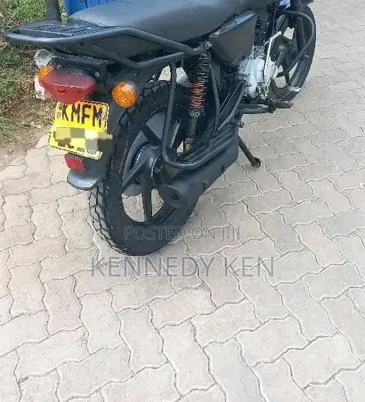 Bajaj Boxer 150 UG 2018 Black