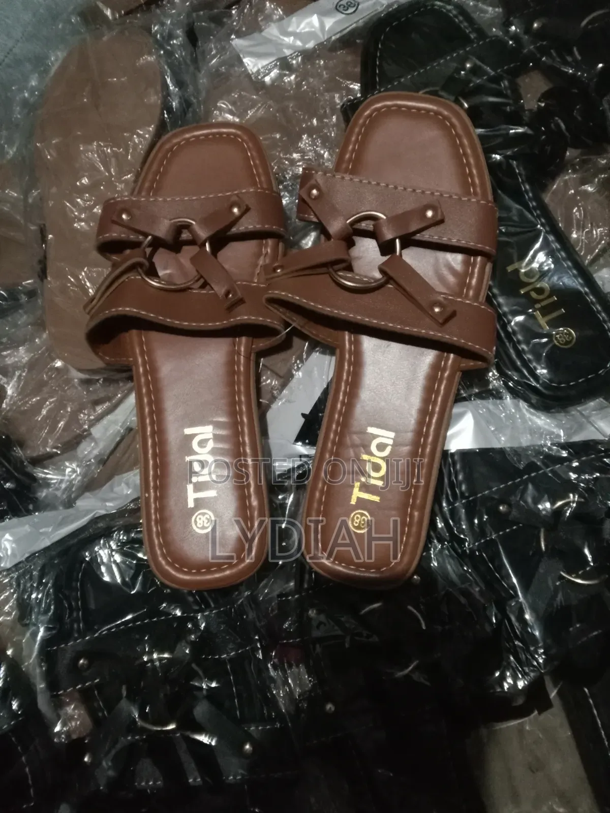 High Quality Shoes From TZ