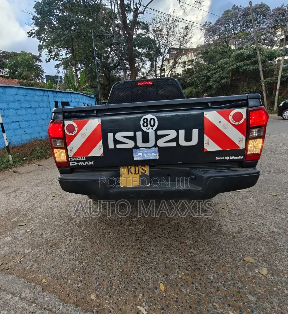 Isuzu EcoMax LR 2815 2025 Black