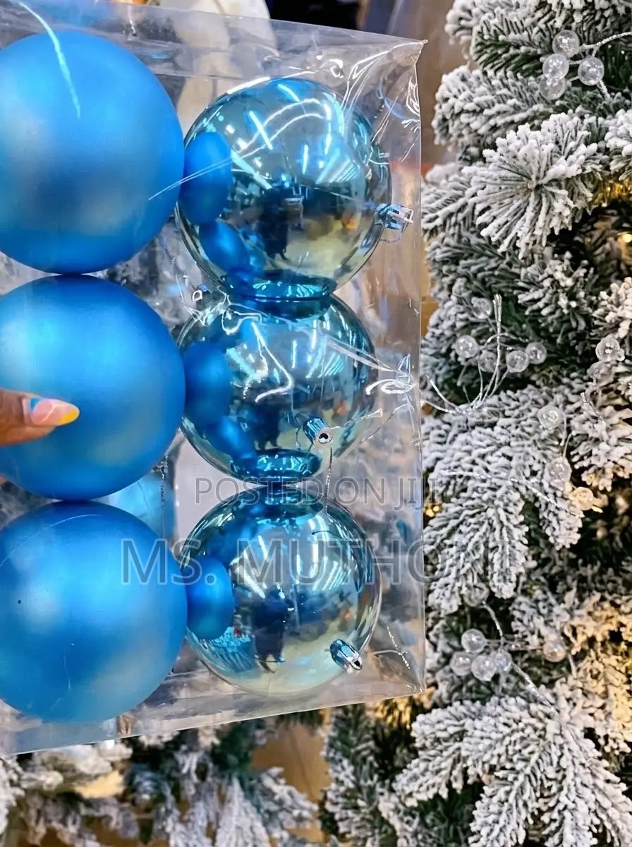  6 PCs SNOWFALL BLUE CHRISTMAS BAUBLES 