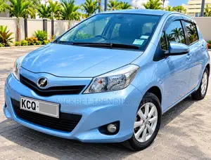 Toyota Vitz 2011 Blue