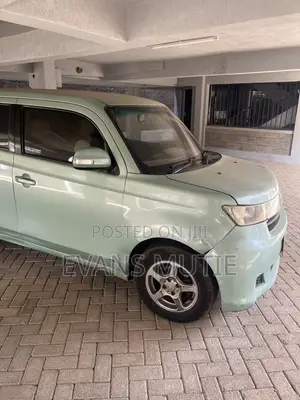 Toyota bB 2010 Blue