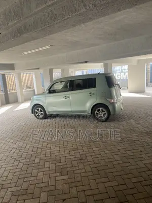 Toyota bB 2010 Blue