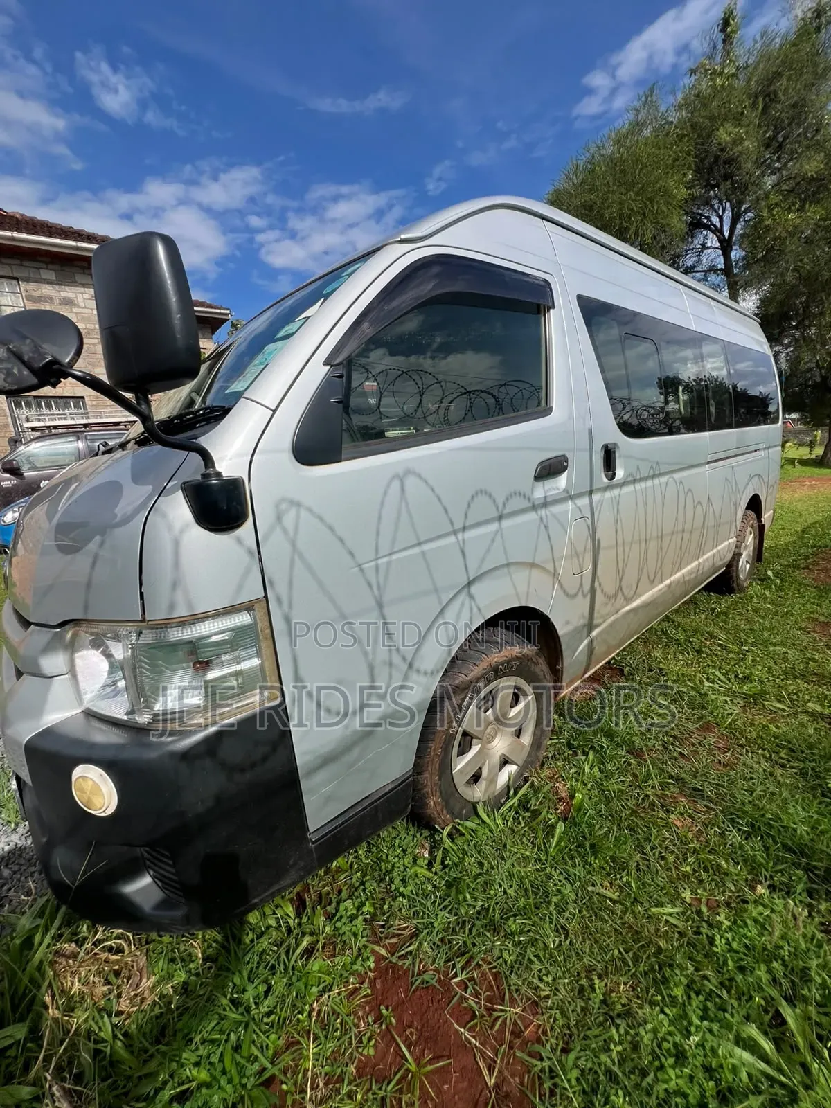 Toyota HiAce 2014 Silver