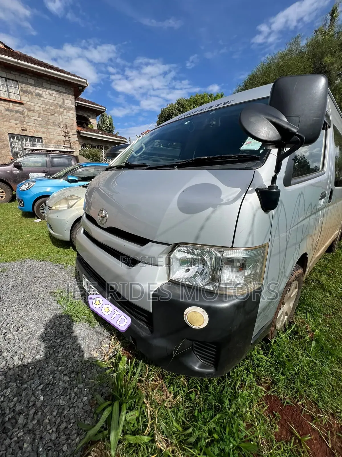 Toyota HiAce 2014 Silver