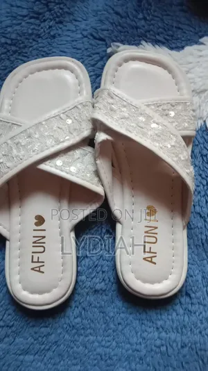 Mtumba Flat Shoes