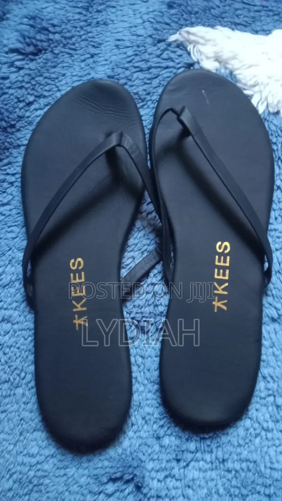 Mtumba Flat Shoes