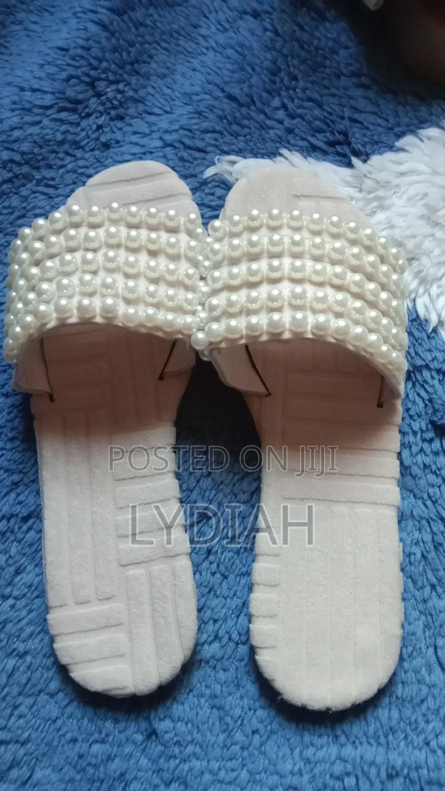 Mtumba Flat Shoes