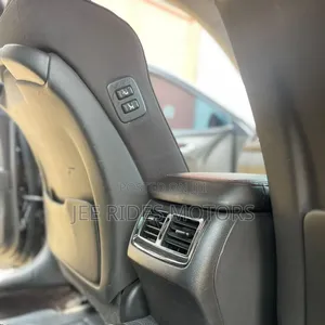 Toyota Crown 2010 Black