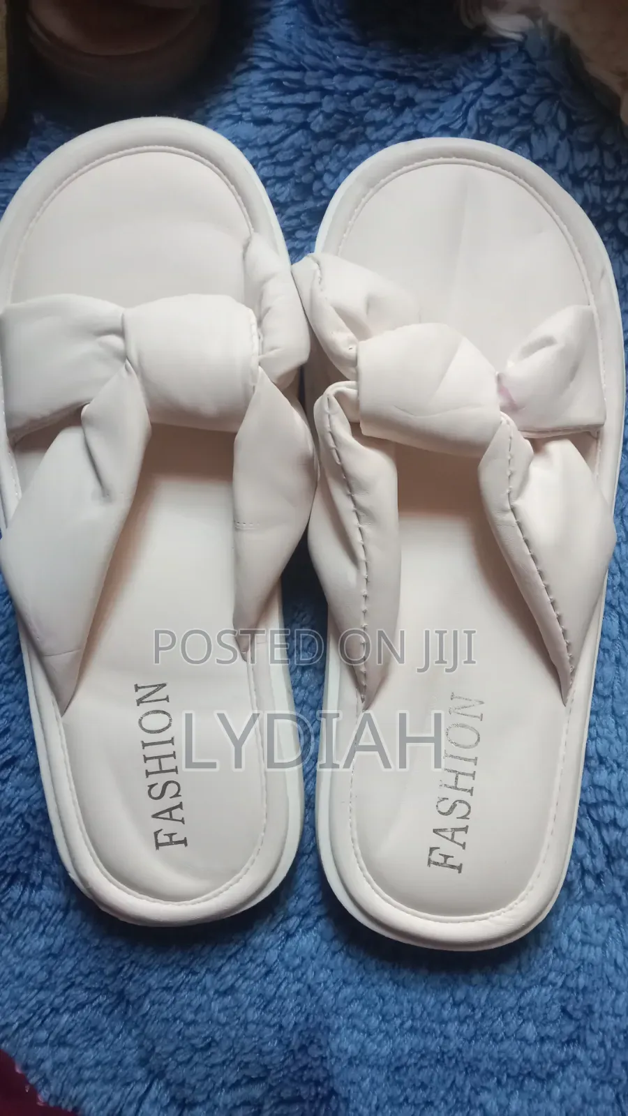 Mtumba Flat Shoes