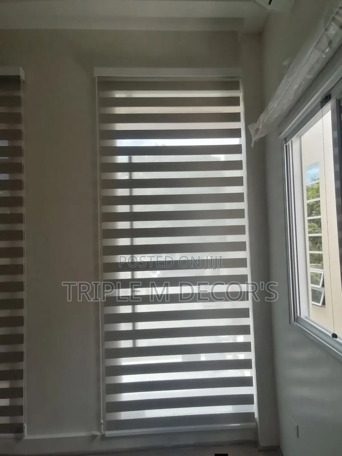 Roman Window Blinds – Elegant Custom Interior Design