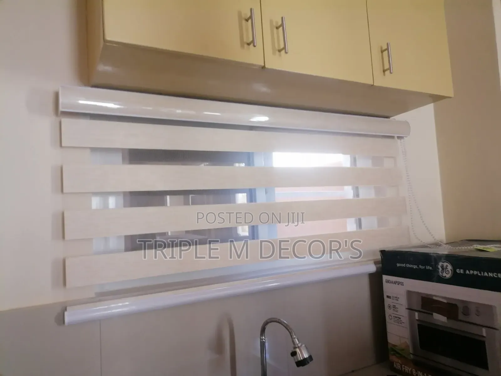 Solar Window Blinds – Modern Sunlight Management