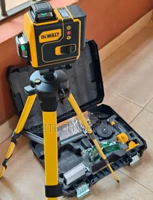 DEWALT 4D Laser Level 16 Lines Green Beam Self-Leveling Measuring Tool