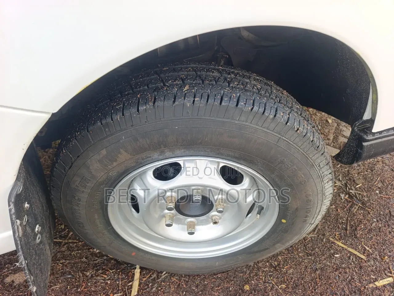 Nissan Caravan (Urvan) 2008