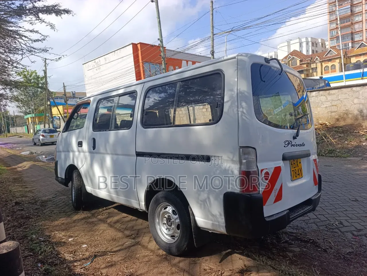 Nissan Caravan (Urvan) 2008