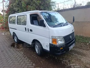 Nissan Caravan (Urvan) 2008