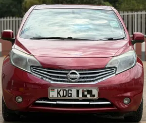 Nissan Note 2014 Red