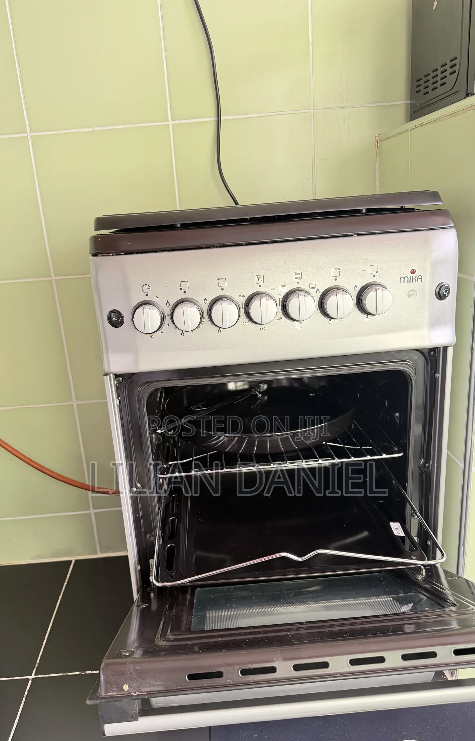 Cooker ( Mika in a Good Condition