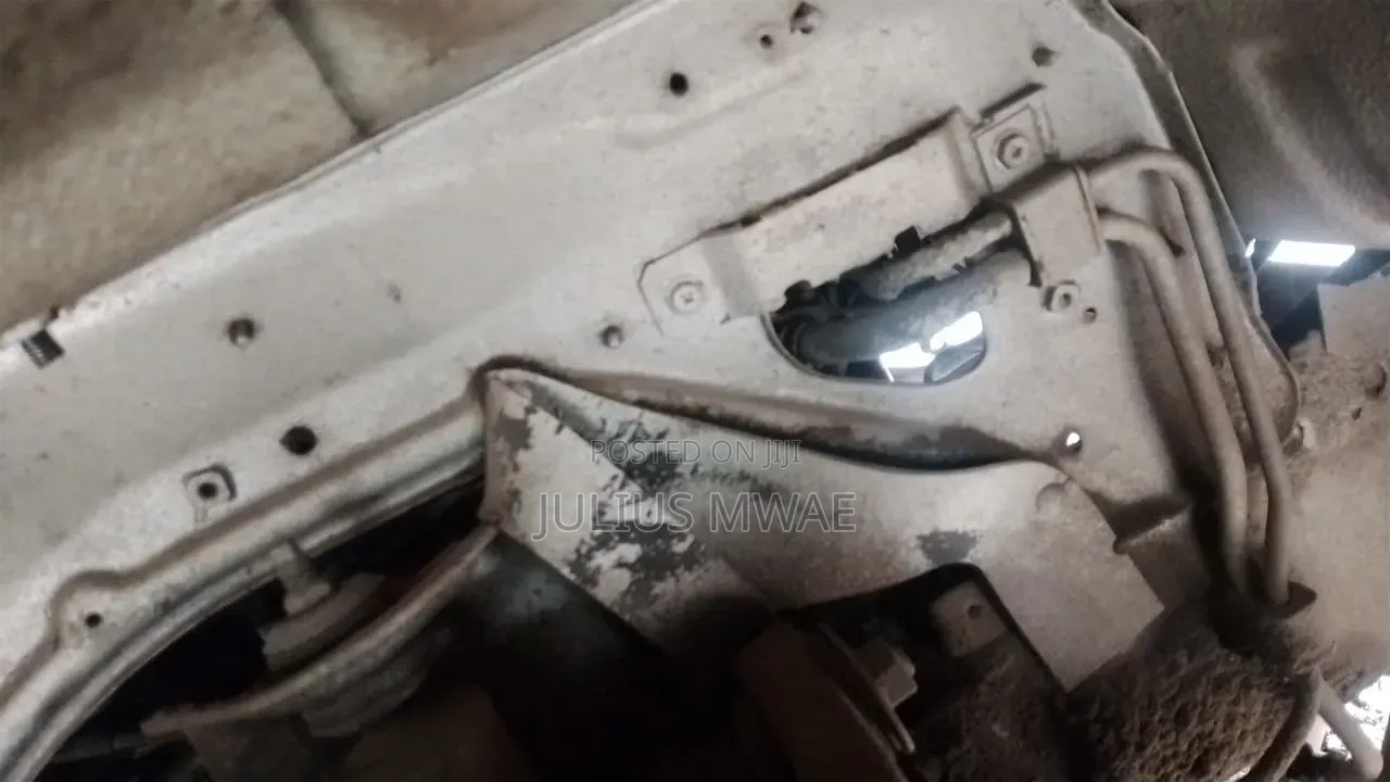 Nissan Caravan (Urvan) 2008 Silver