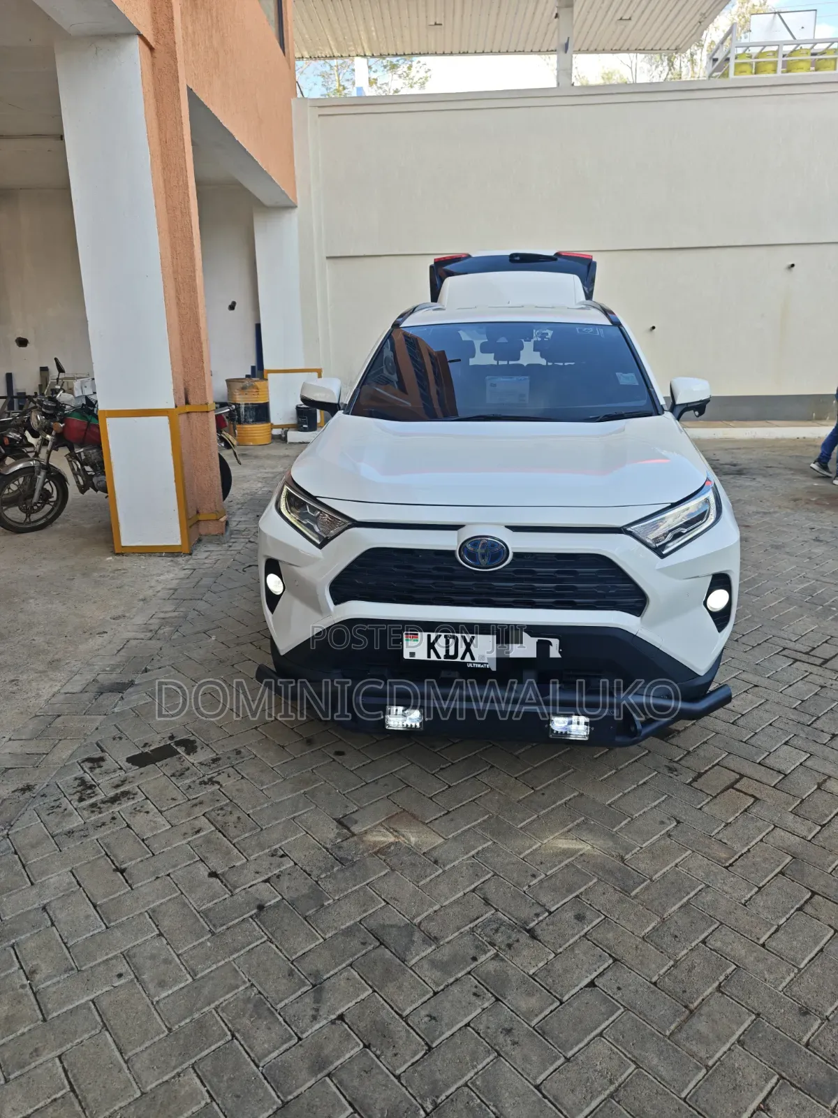 Toyota RAV4 2019 White