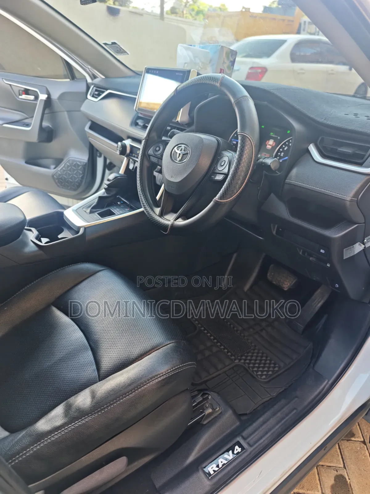 Toyota RAV4 2019 White